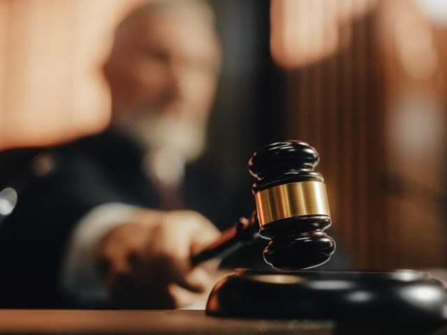 ¿Cuáles son las diferencias entre un abogado y un procurador?